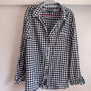 BLACK AND WHITE CHECKED FLANNEL BUTTON DOWN